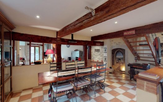 Maison 145 m2 au coeur d’un village