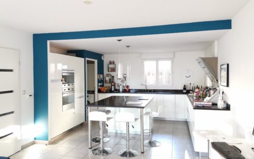 Centre Castanet-Tolosan maison T5 122 m2